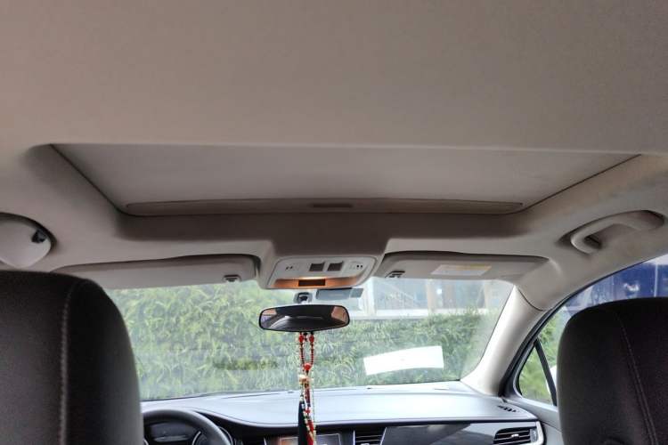 Used Buick Verano 2015 Sedan 20T Dual-Clutch Elite Model Headliner