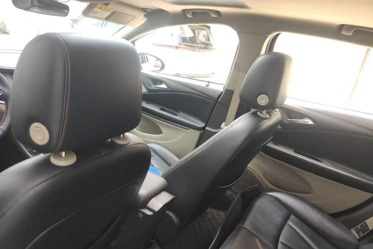 Used Buick Verano 2015 Sedan 15S Manual Entry-Level Model Headliner