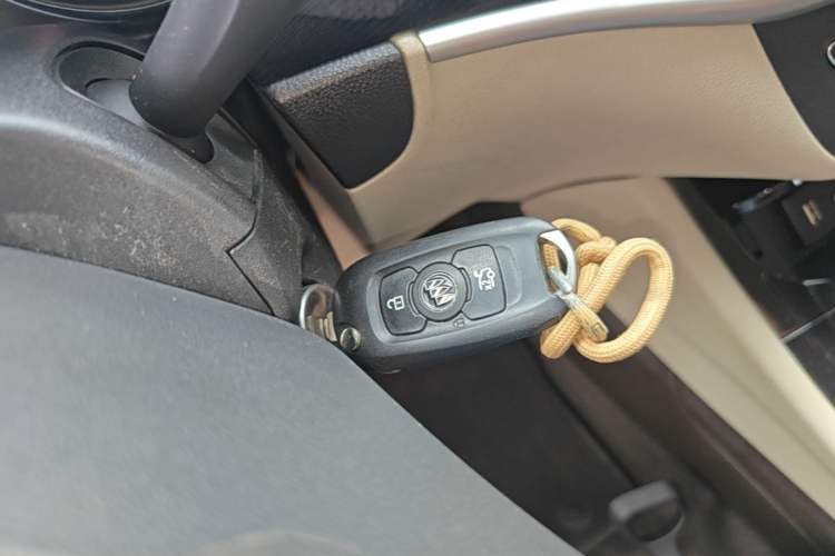 Used Buick Verano 2015 Sedan 15S Automatic Ambition Model Interior 1