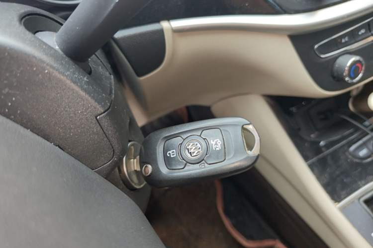 Used Buick Verano 2015 Sedan 15S Automatic Ambition Model Interior 1