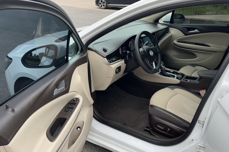 Used Buick Verano 2015 Sedan 15S Automatic Leading Model Interior 2