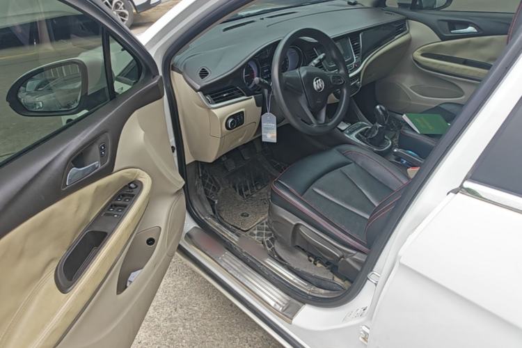 Used Buick Verano 2015 Sedan 15S Manual Entry-Level Model Interior 3