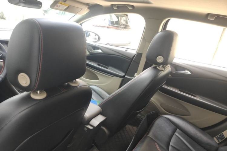 Used Buick Verano 2015 Sedan 15S Manual Entry-Level Model Interior 3