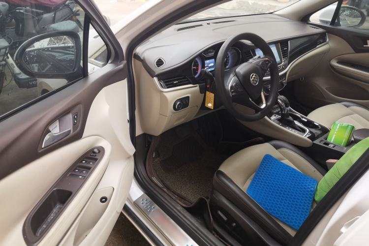 Used Buick Verano 2015 Sedan 15S Automatic Leading Model Interior 3