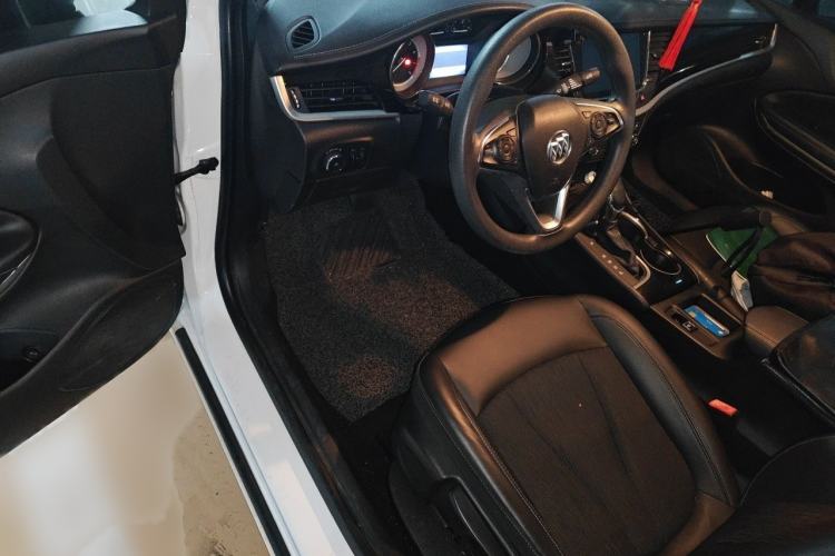 Used Buick Verano 2015 Sedan 20T Dual-Clutch Leading Model Interior 3