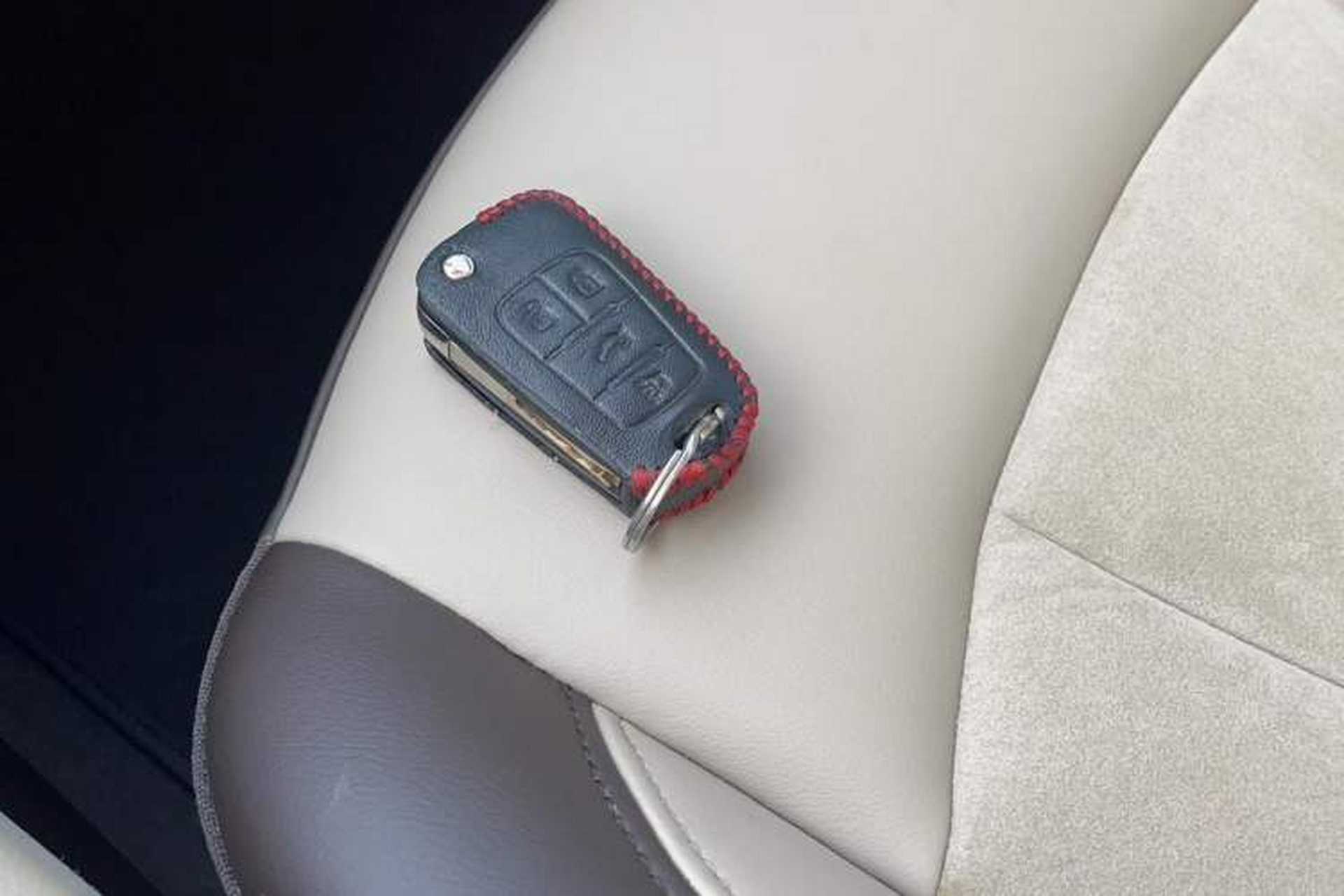 Used Buick Verano 2015 Sedan 15S Automatic Leading Model Interior 4