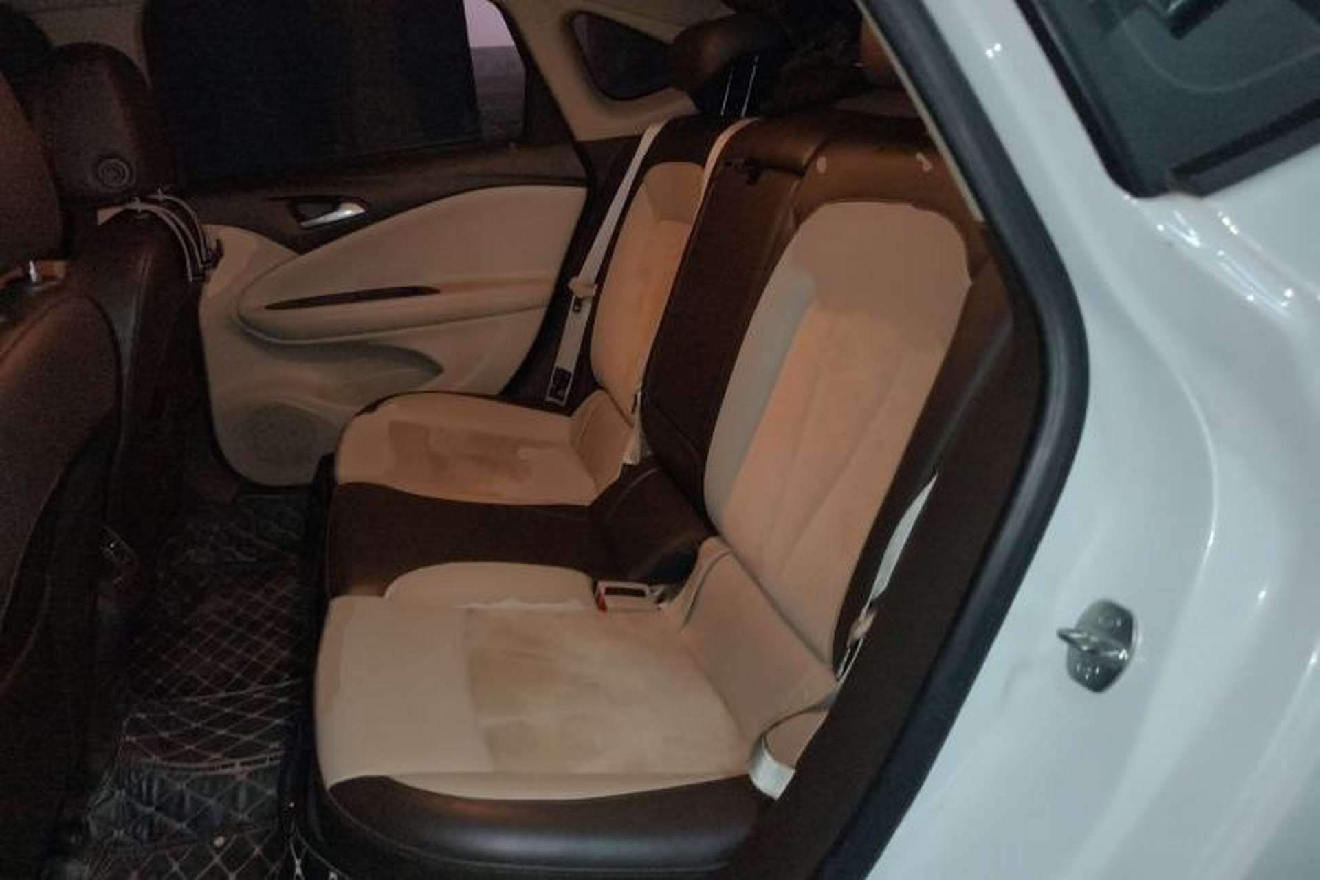 Used Buick Verano 2015 Sedan 15S Automatic Leading Model Interior 4