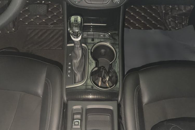Used Buick Verano 2015 Sedan 20T Dual-Clutch Elite Model Interior 5