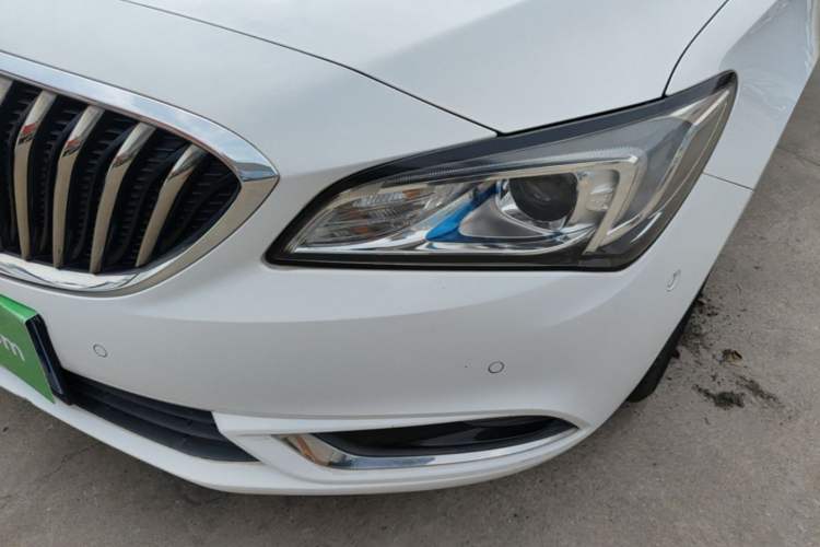 Used Buick Verano 2015 Sedan 20T Dual-Clutch Elite Model Left Front Headlight