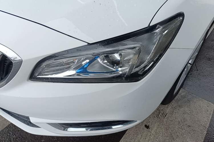 Used Buick Verano 2015 Sedan 15S Automatic Leading Model Left Front Headlight