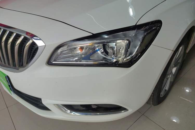 Used Buick Verano 2015 Sedan 15S Automatic Ambition Model Left Front Headlight