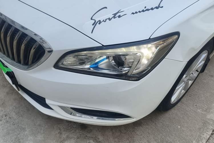 Used Buick Verano 2015 Sedan 15S Manual Entry-Level Model Left Front Headlight