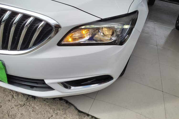 Used Buick Verano 2015 Sedan 15S Automatic Ambition Model Left Front Headlight