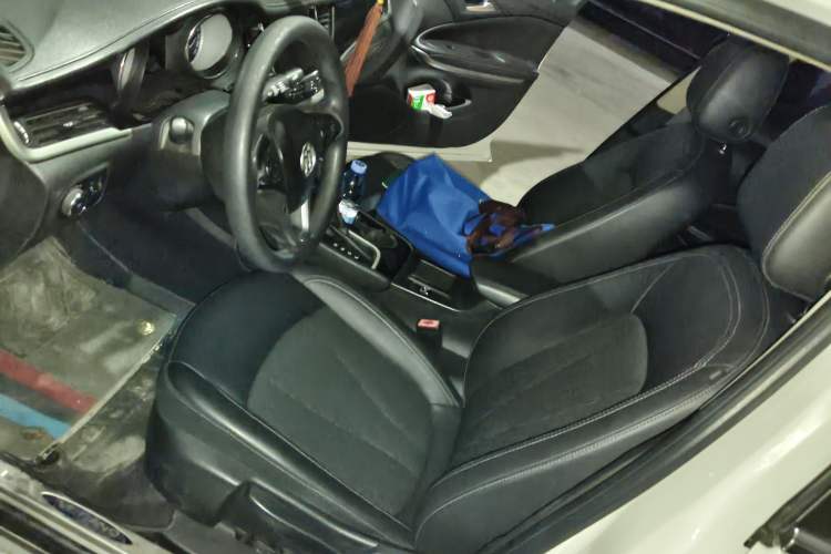 Used Buick Verano 2015 Sedan 20T Dual-Clutch Leading Model Left Front Seat