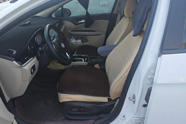 Used Buick Verano 2015 Sedan 15S Automatic Leading Model Left Front Seat