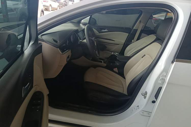 Used Buick Verano 2015 Sedan 15S Automatic Leading Model Left Front Seat