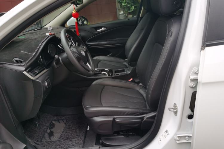 Used Buick Verano 2015 Sedan 20T Dual-Clutch Leading Model Left Front Seat