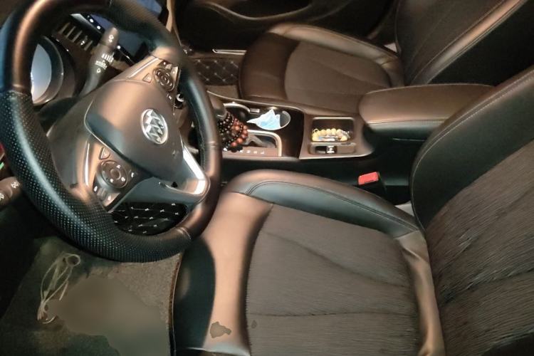 Used Buick Verano 2015 Sedan 20T Dual-Clutch Leading Model Left Front Seat