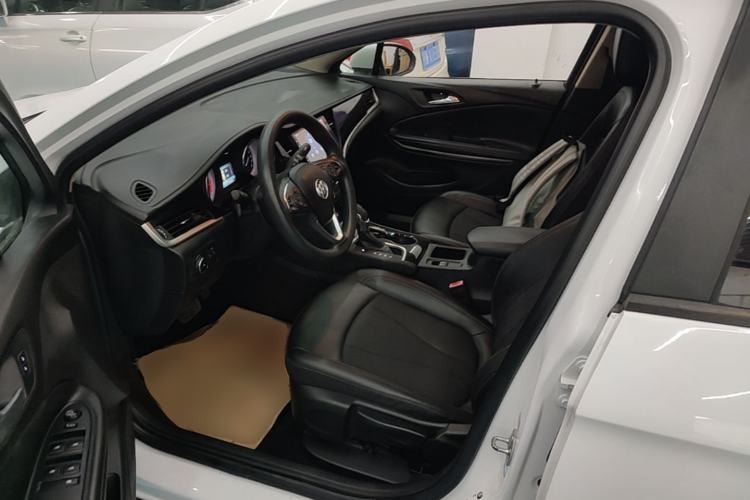 Used Buick Verano 2015 Sedan 20T Dual-Clutch Leading Model Left Front Seat