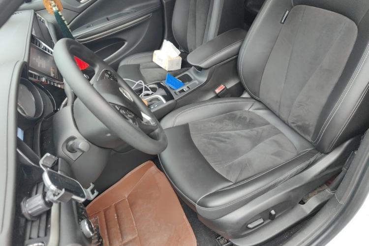 Used Buick Verano 2015 Sedan 20T Dual-Clutch Elite Model Left Front Seat