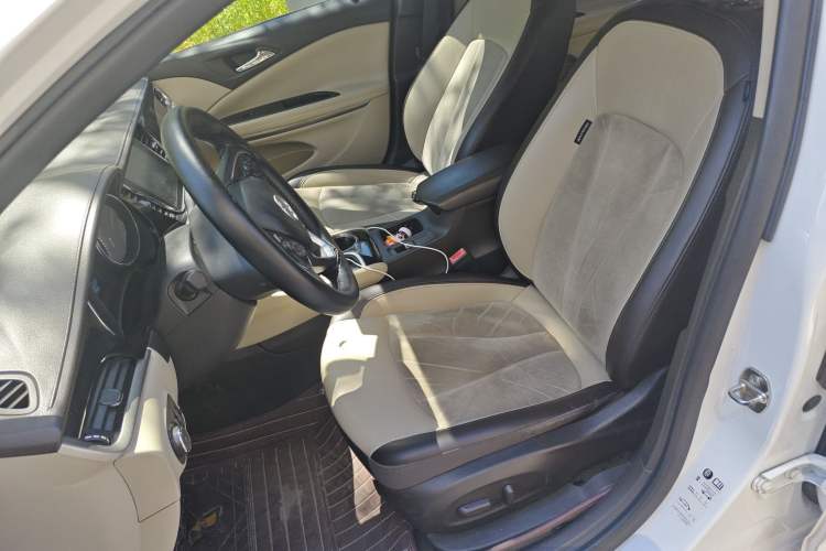 Used Buick Verano 2015 Sedan 15S Automatic Leading Model Left Front Seat