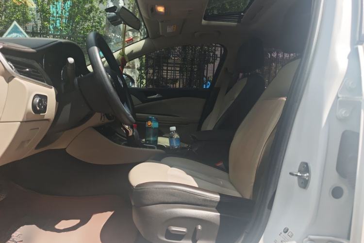 Used Buick Verano 2015 Sedan 15S Automatic Leading Model Left Front Seat