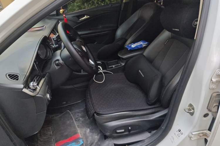 Used Buick Verano 2015 Sedan 20T Dual-Clutch Elite Model Left Front Seat