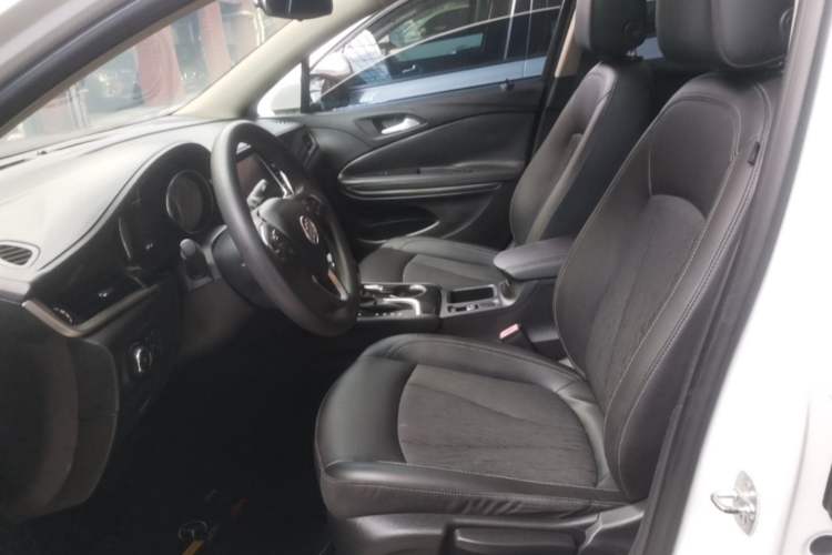 Used Buick Verano 2015 Sedan 20T Dual-Clutch Leading Model Left Front Seat