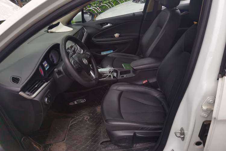 Used Buick Verano 2015 Sedan 20T Dual-Clutch Leading Model Left Front Seat