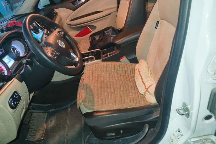 Used Buick Verano 2015 Sedan 15S Automatic Leading Model Left Front Seat