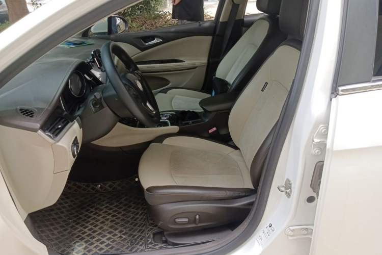 Used Buick Verano 2015 Sedan 15S Automatic Leading Model Left Front Seat