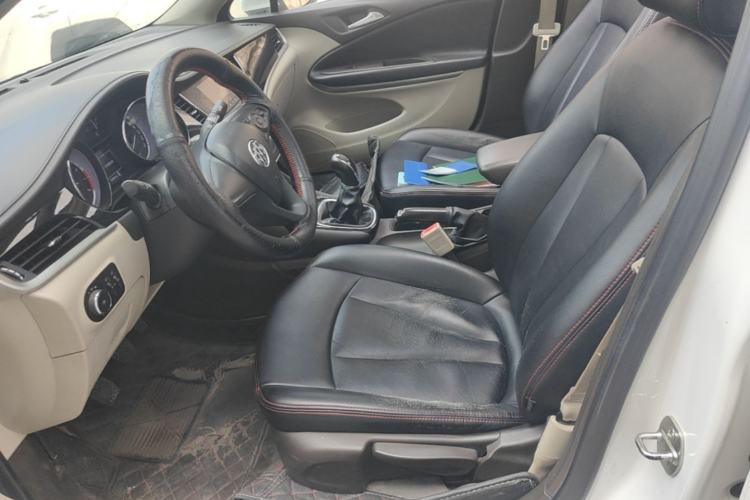 Used Buick Verano 2015 Sedan 15S Manual Entry-Level Model Left Front Seat