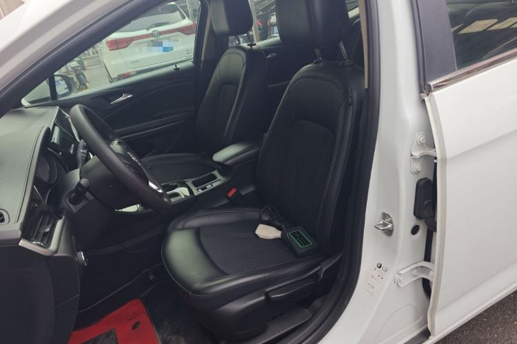 Used Buick Verano 2015 Sedan 20T Dual-Clutch Leading Model Left Front Seat