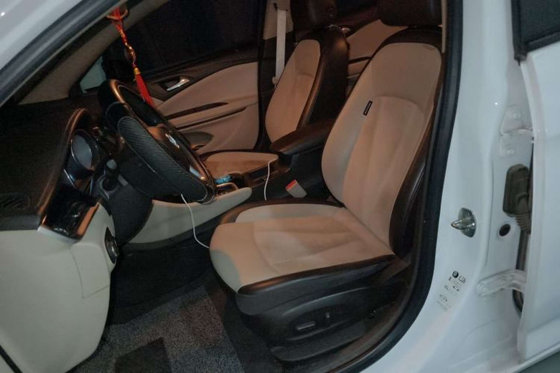 Used Buick Verano 2015 Sedan 15S Automatic Leading Model Left Front Seat