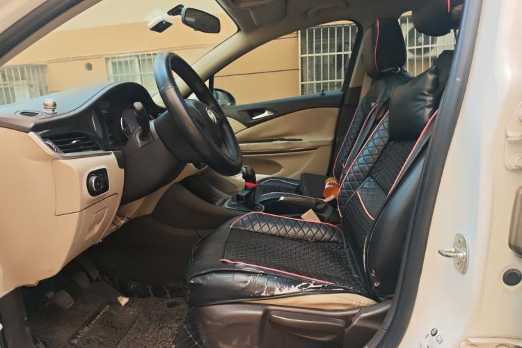 Used Buick Verano 2015 Sedan 15S Manual Entry-Level Model Left Front Seat