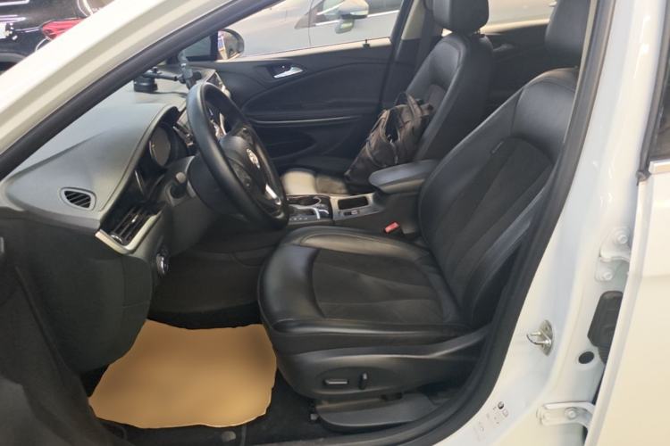 Used Buick Verano 2015 Sedan 20T Dual-Clutch Elite Model Left Front Seat