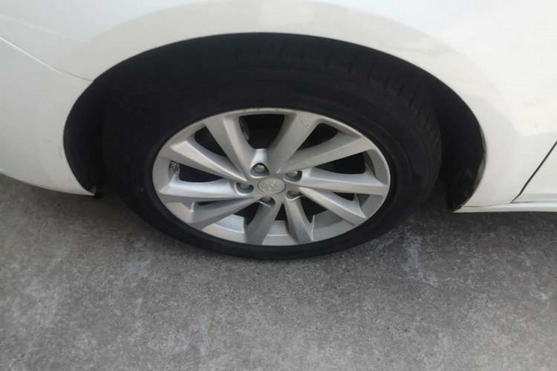 Used Buick Verano 2015 Sedan 15S Automatic Leading Model Left Front Wheel Hub