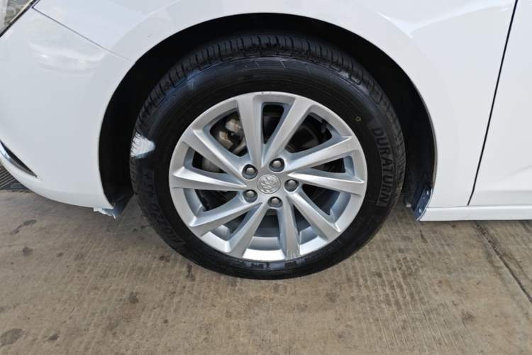 Used Buick Verano 2015 Sedan 15S Automatic Leading Model Left Front Wheel Hub