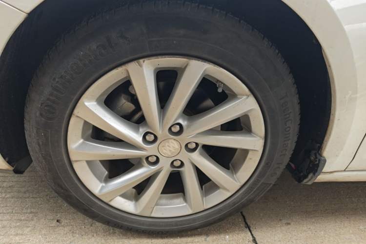 Used Buick Verano 2015 Sedan 15S Automatic Ambition Model Left Front Wheel Hub
