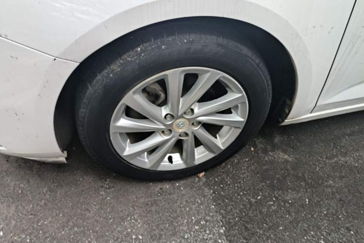 Used Buick Verano 2015 Sedan 15S Automatic Ambition Model Left Front Wheel Hub