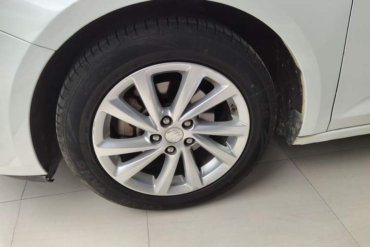 Used Buick Verano 2015 Sedan 15S Automatic Ambition Model Left Front Wheel Hub