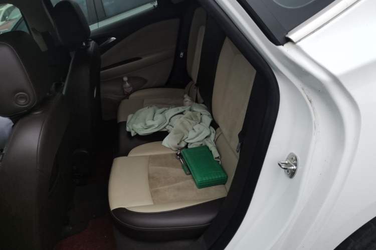 Used Buick Verano 2015 Sedan 15S Automatic Leading Model Left Rear Seat