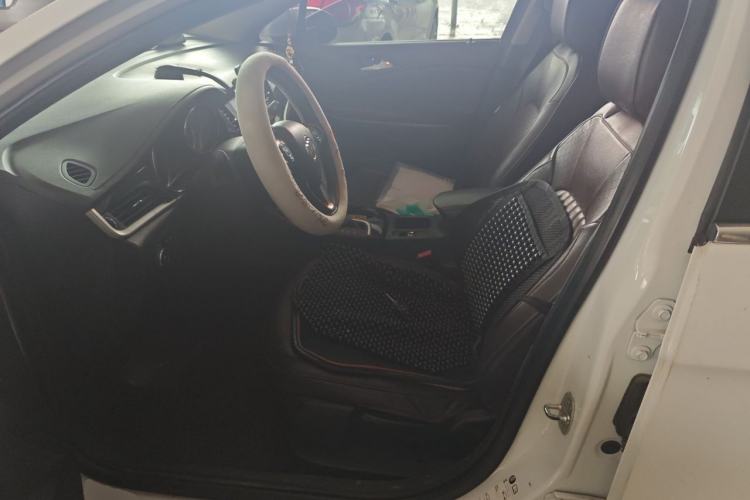 Used Buick Verano 2015 Sedan 20T Dual-Clutch Leading Model Left Rear Seat