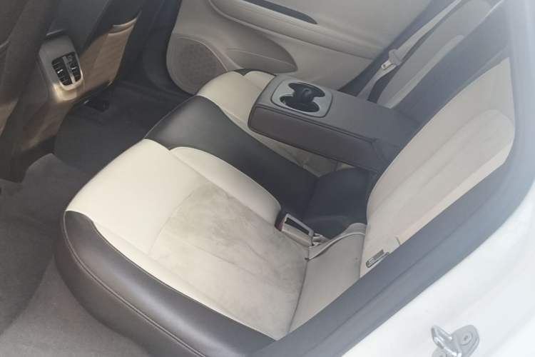 Used Buick Verano 2015 Sedan 15S Automatic Leading Model Left Rear Seat