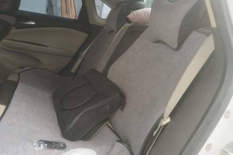 Used Buick Verano 2015 Sedan 15S Automatic Leading Model Left Rear Seat