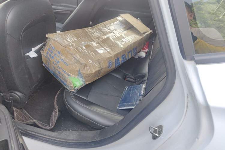 Used Buick Verano 2015 Sedan 20T Dual-Clutch Leading Model Left Rear Seat