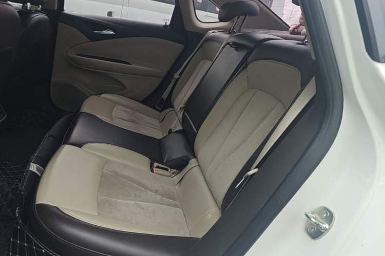 Used Buick Verano 2015 Sedan 15S Automatic Leading Model Left Rear Seat