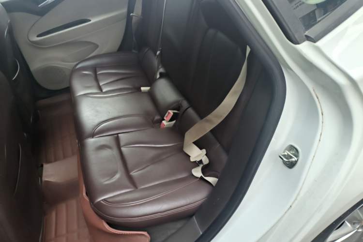 Used Buick Verano 2015 Sedan 15S Automatic Ambition Model Left Rear Seat