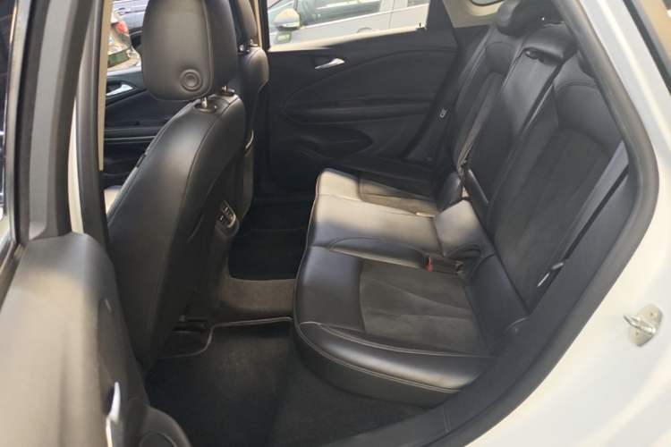 Used Buick Verano 2015 Sedan 20T Dual-Clutch Elite Model Left Rear Seat