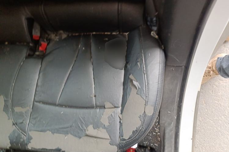 Used Buick Verano 2015 Sedan 20T Dual-Clutch Leading Model Left Rear Seat